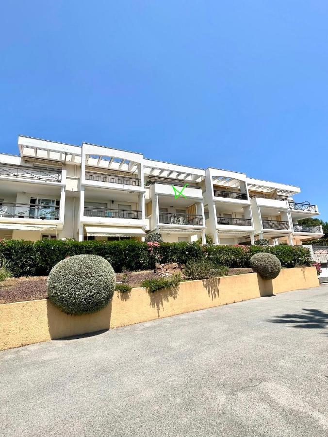 Appartement Vue Exceptionnelle Saint-Raphaël Exterior foto